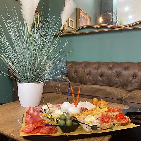 B&B Caffe Retro' Cisterna di Latina Zewnętrze zdjęcie