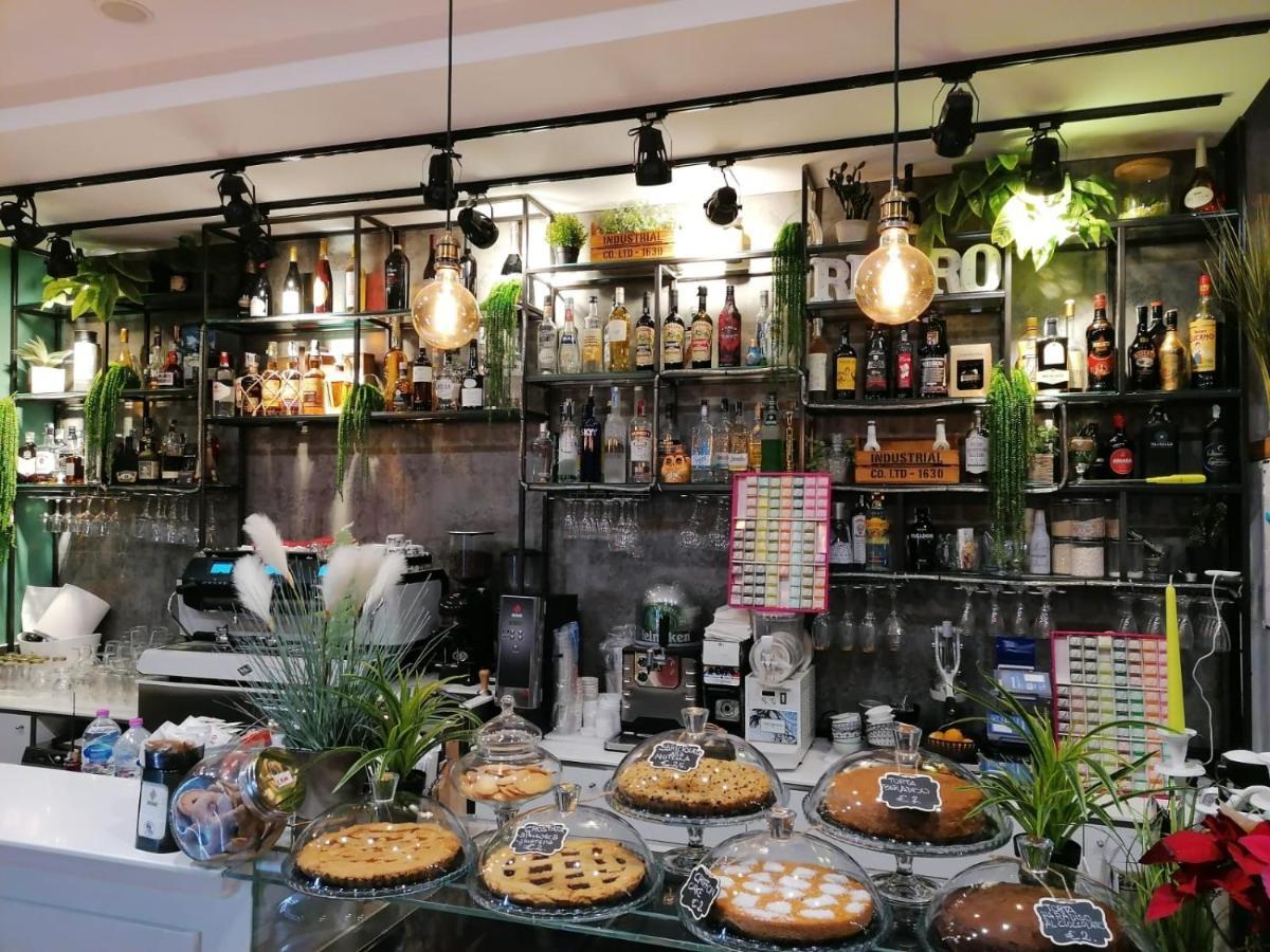 B&B Caffe Retro' Cisterna di Latina Zewnętrze zdjęcie